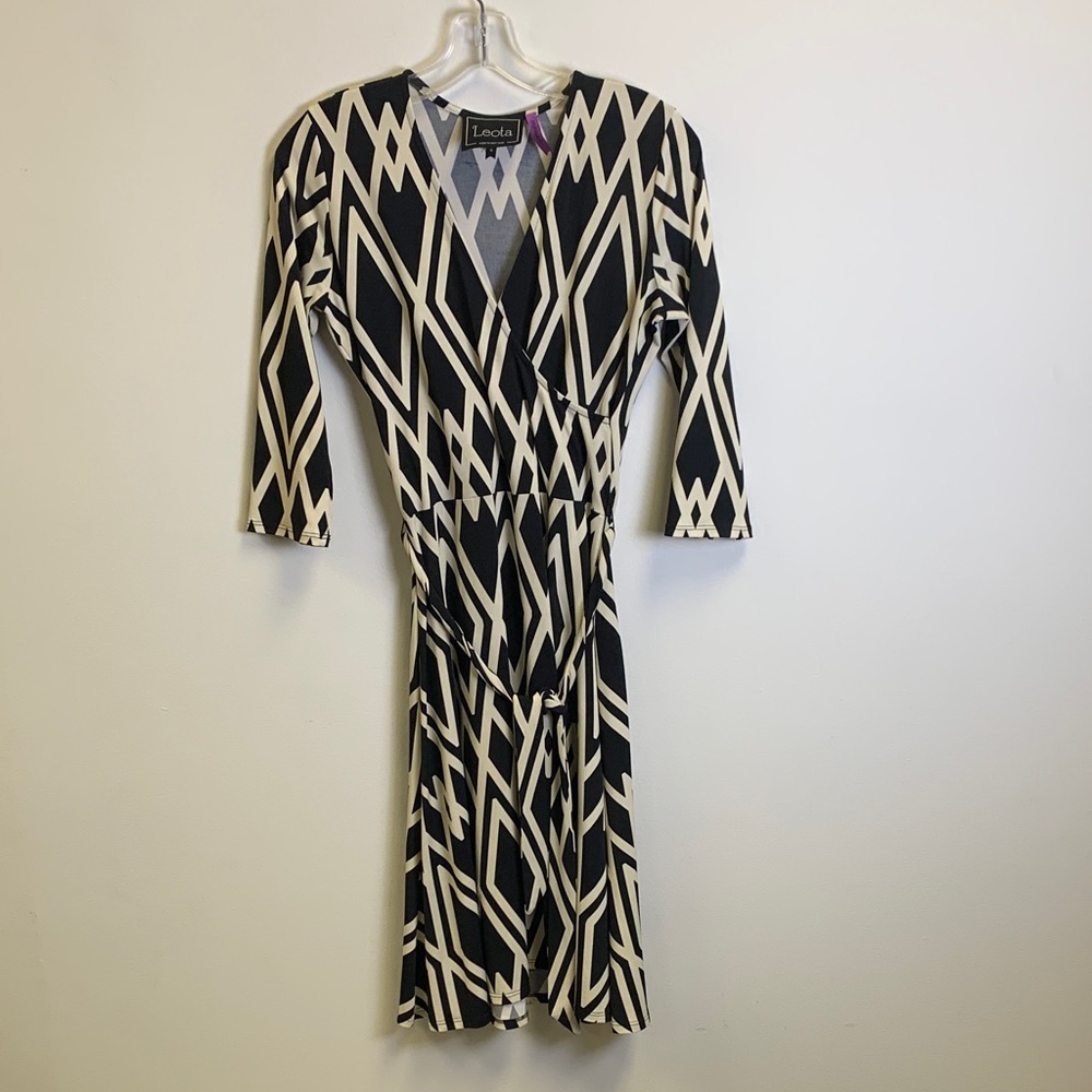 Leota Monochrome Geometric Long Sleeve Dress